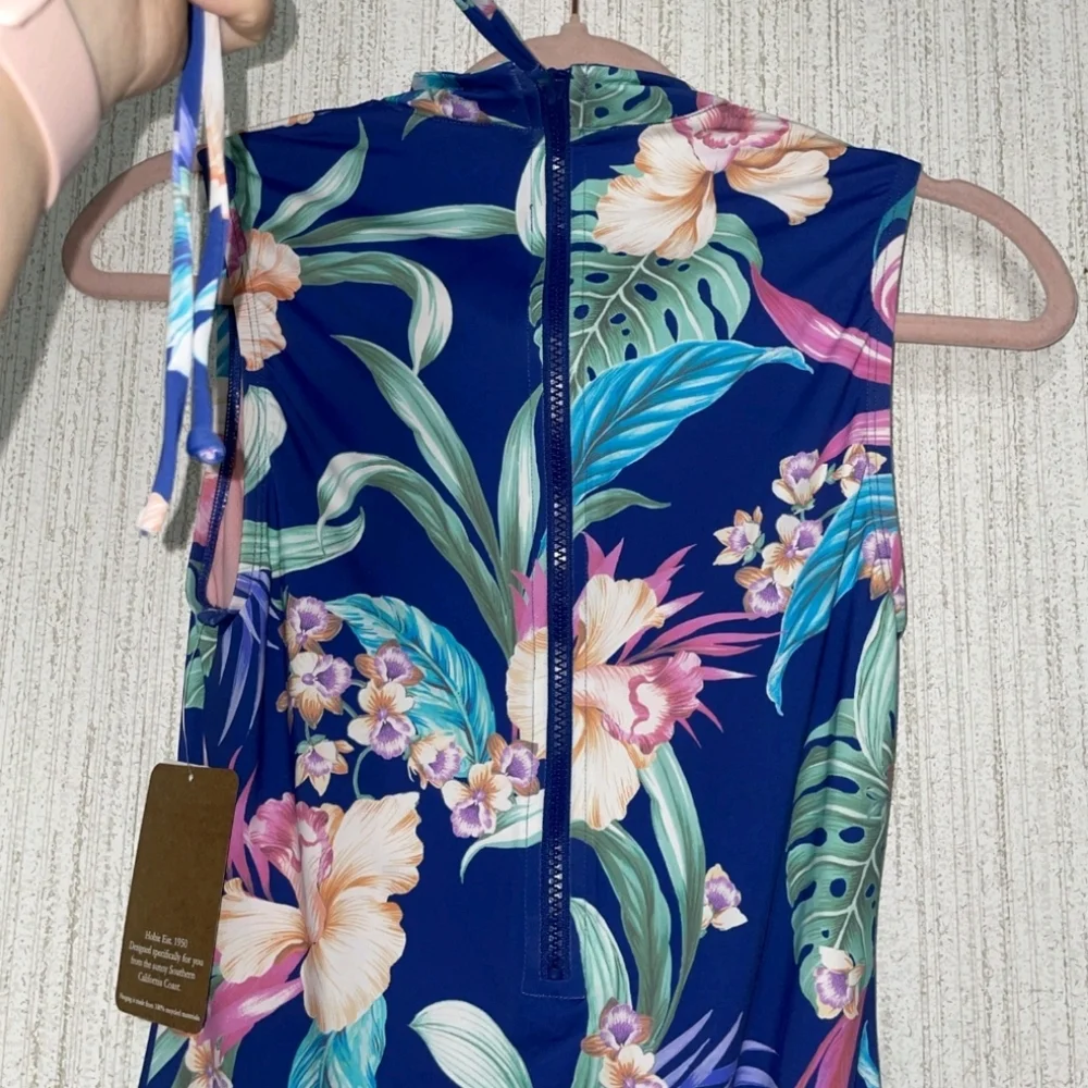 NWT Hobie Size Medium Once piece Swimsuit Zippered Back Blue Floral